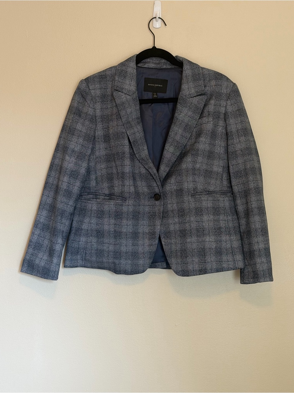 Banana Republic Blue-Gray Plaid Women's Suit